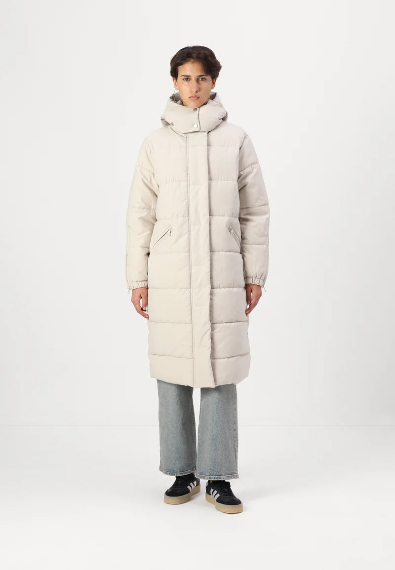 Winter coat (long, wadded)