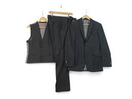 Suit (3 piece)