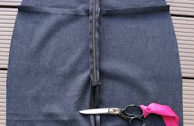Skirt replace zipper